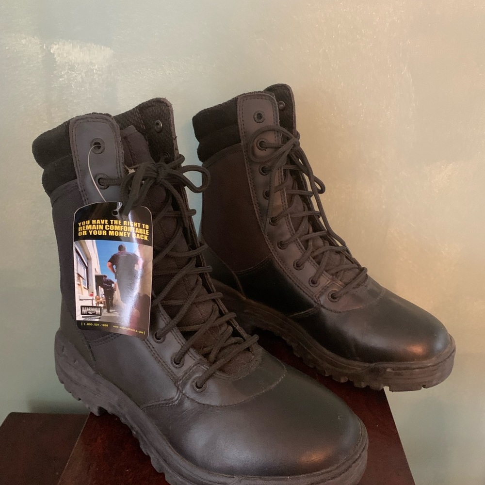 Men's Magnum Black Tactical Boots Leather Lace-Up Size 8